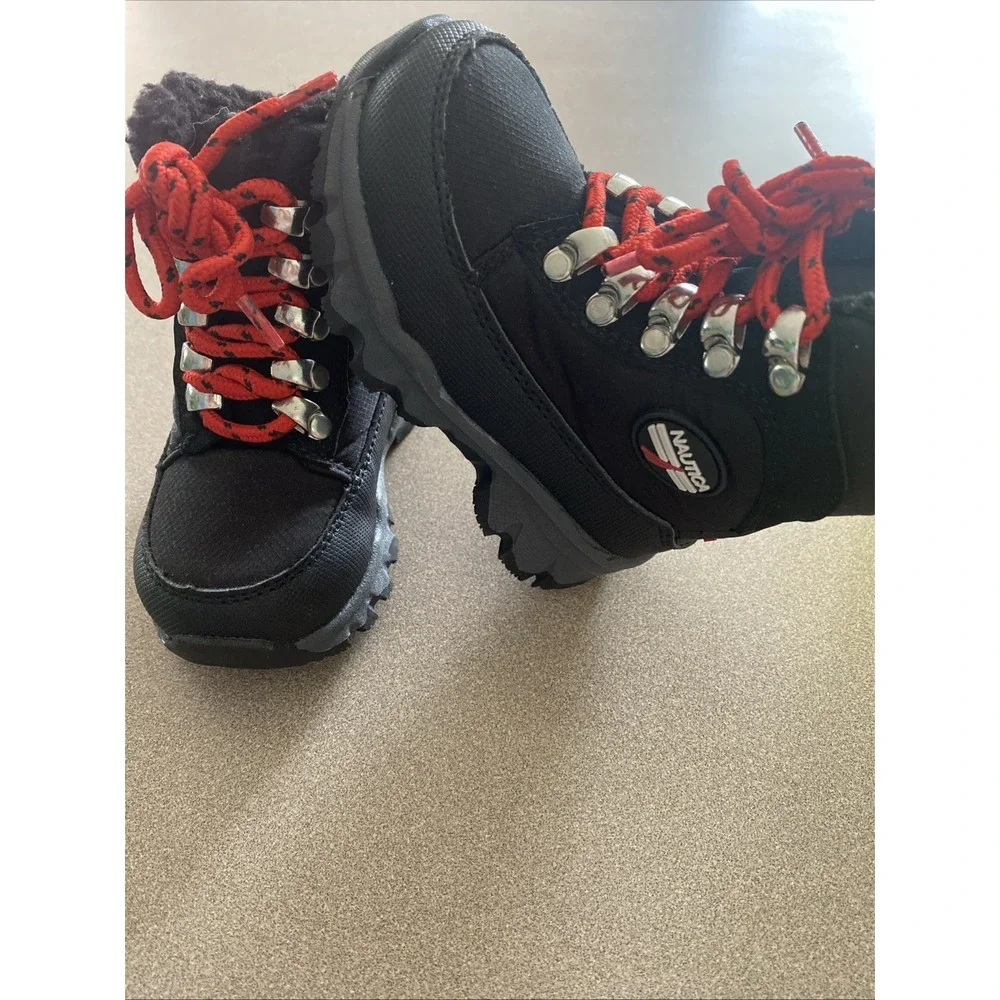 Boys Nautica Boots For Hiking Snow Or Winter Size 6